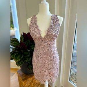 Free People Mauve Lace Cocktail Evening dress with slight shimmer. Size 2.
